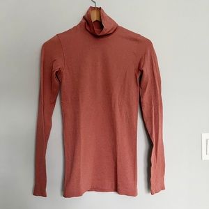Lululemon Yin Vibes Turtleneck Copper Clay Size 6